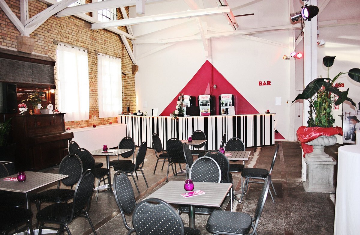 🎭 라인 네카르 극장 (라인 네카르 테아터)